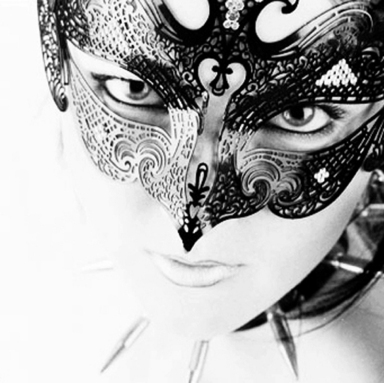 Masks-masquerade-9009733-800-799
